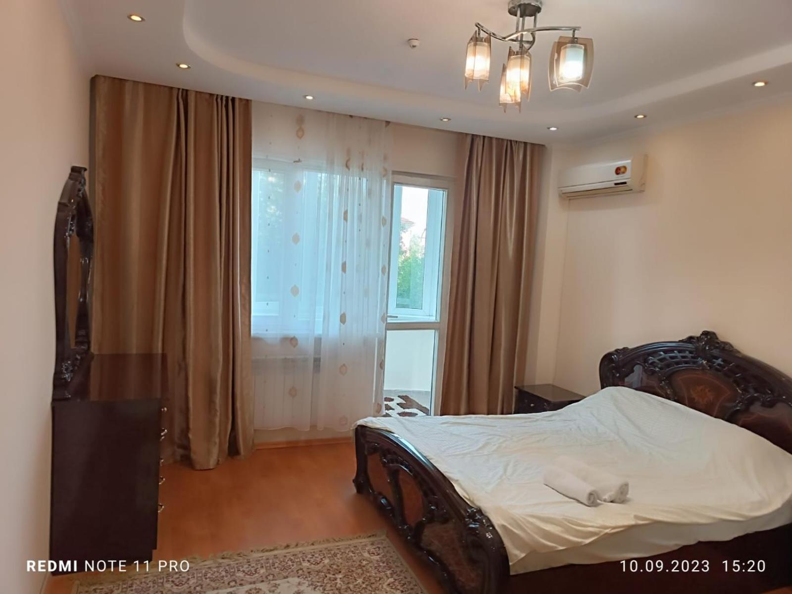 Улица Гоголя 2 Апартаменты 180 Метров Almaty Exterior photo