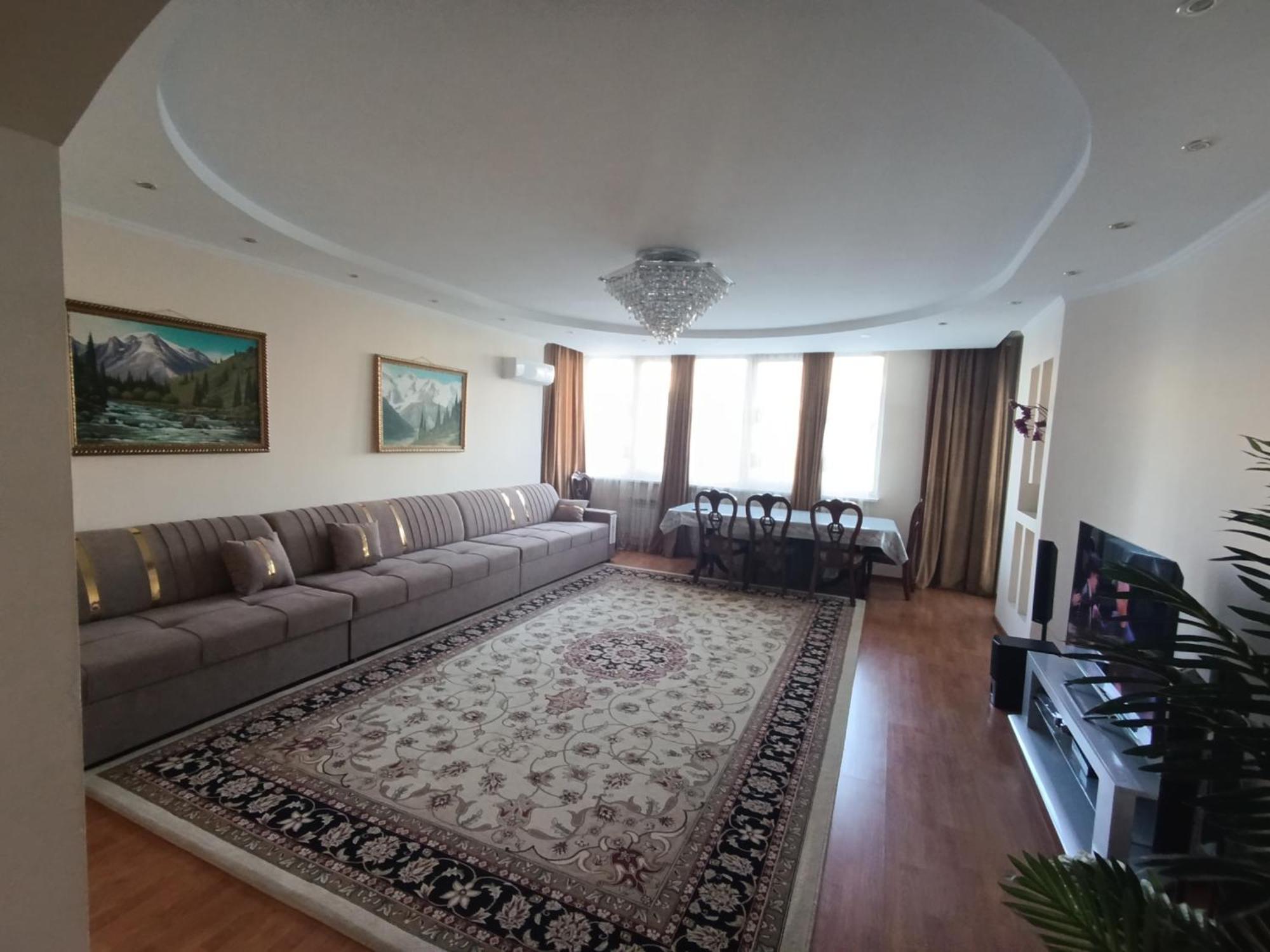 Улица Гоголя 2 Апартаменты 180 Метров Almaty Exterior photo