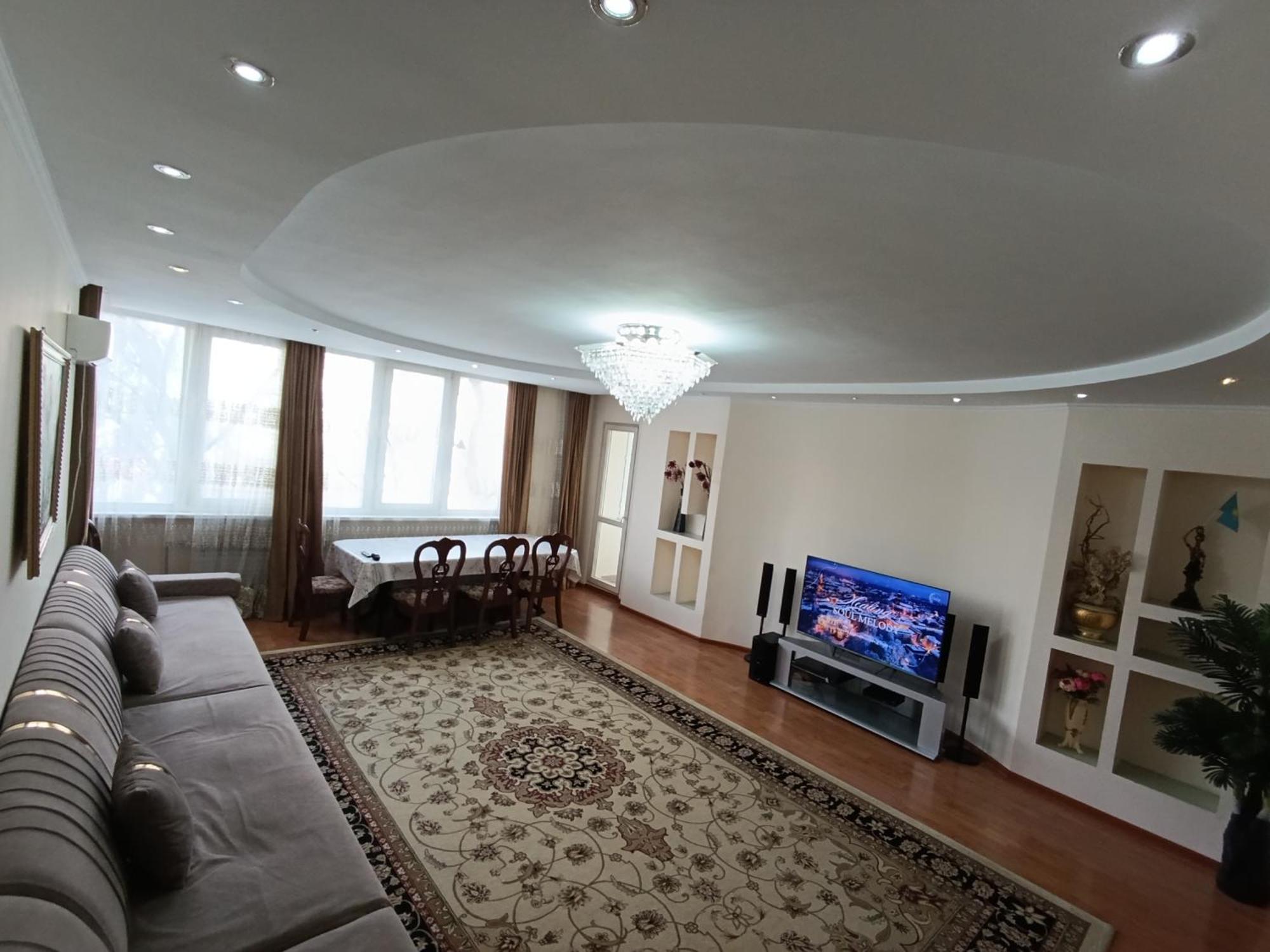 Улица Гоголя 2 Апартаменты 180 Метров Almaty Exterior photo